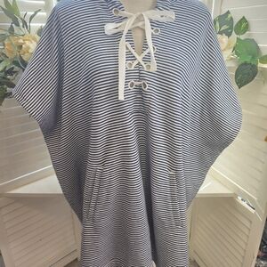J. Crew Light Gray and White Textured Poncho M/L 1452
